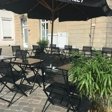 La Camuche De Rene Desclee, Duplex Neuf De 75 M2 Avec Une Grande Terrasse Au Sud Et Au Calme 公寓式酒店 图尔奈